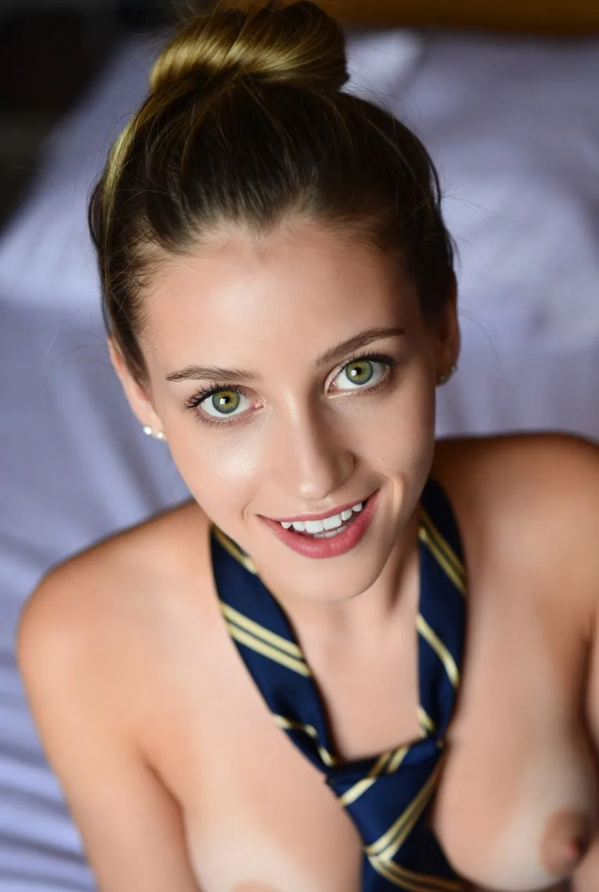 alba jolie brune
